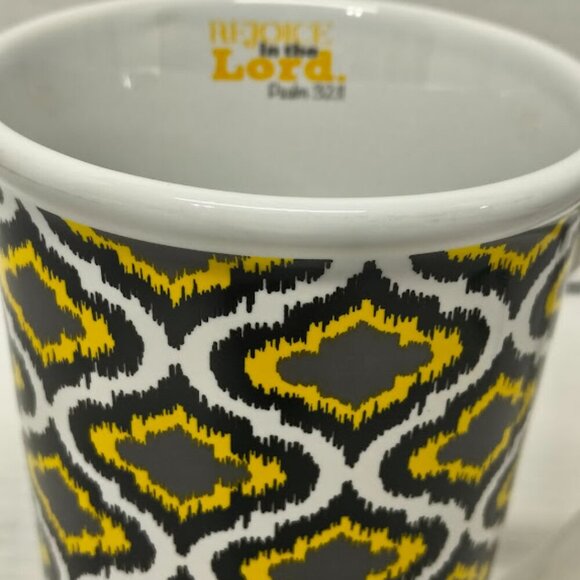 22 oz Mega Mug Psalms /Bible Verse Yellow 2015 Boston Warehouse Coffee Mug - Picture 3 of 7